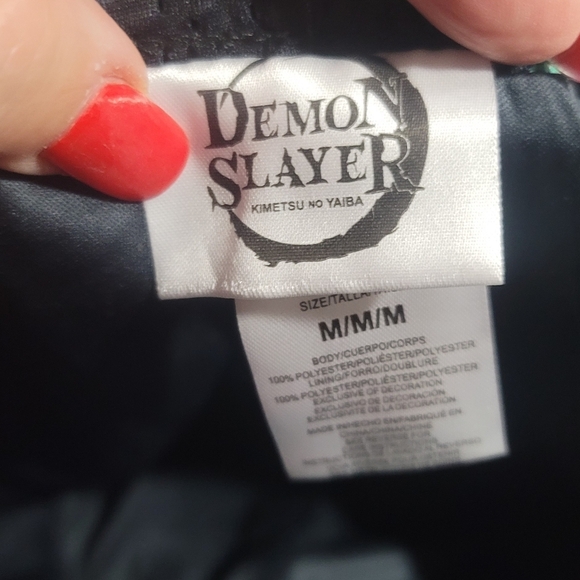 Demon Slayer anime Tanjiro Black Green checkered Men's Shorts M nwt - Picture 2 of 4